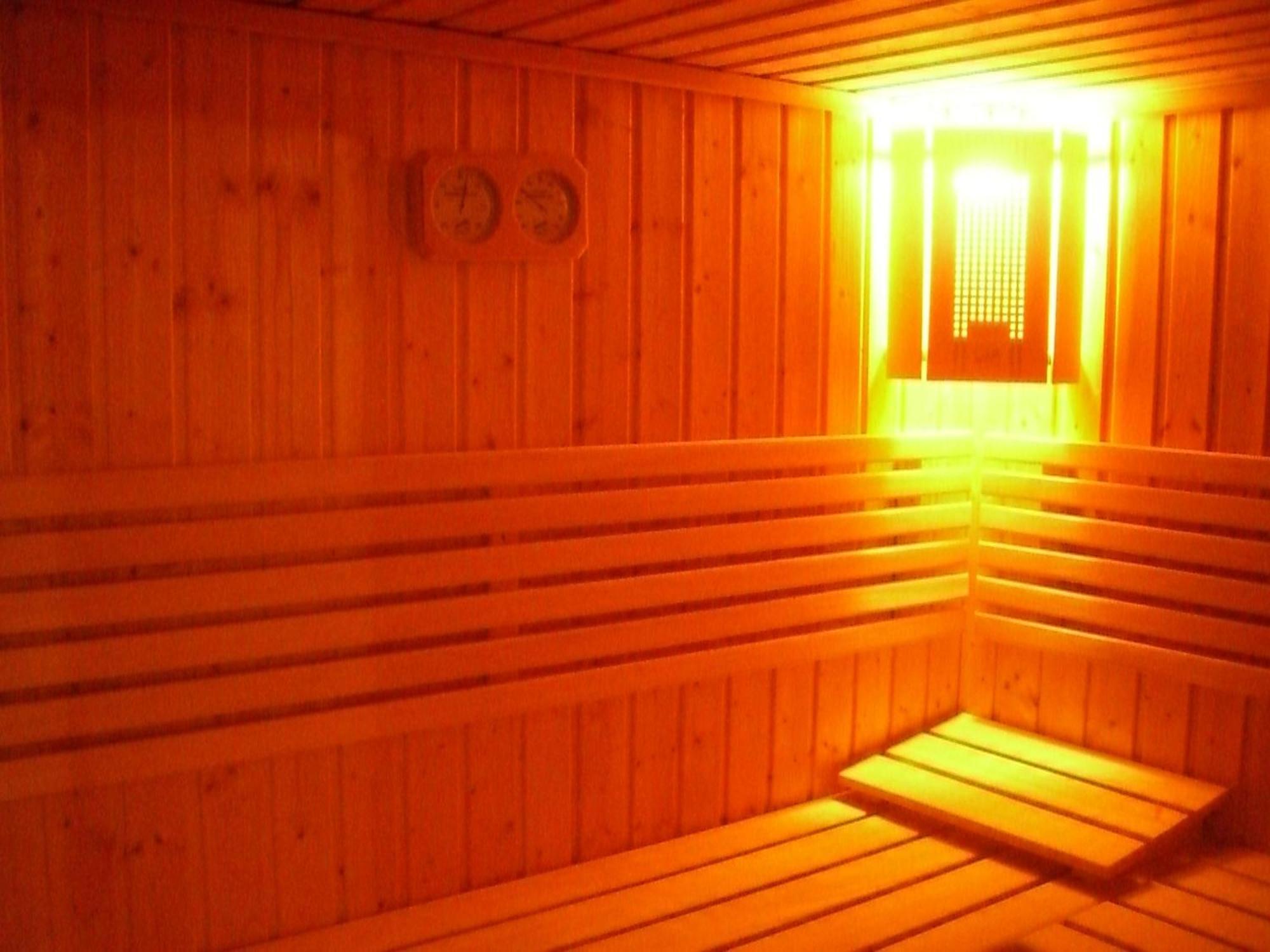Hotel De Champagne Еперне Екстериор снимка